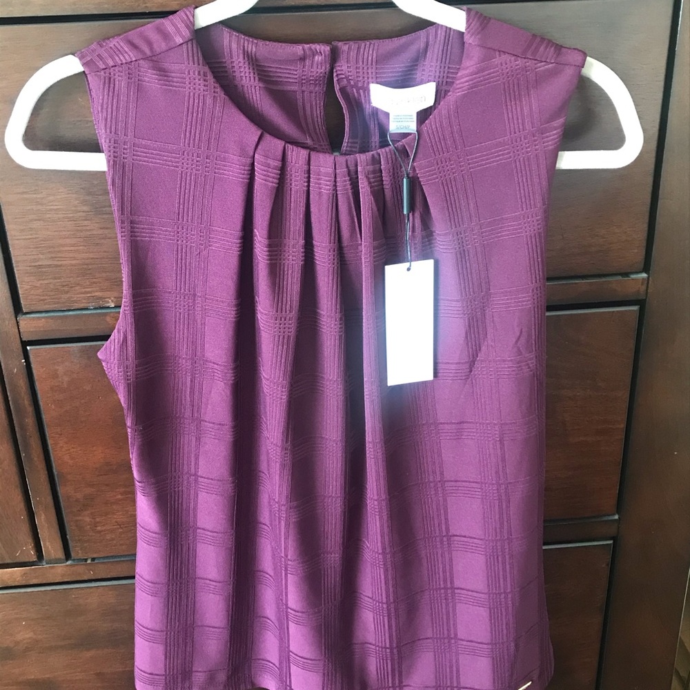NWT!!!  😍 Calvin Klein sleeveless top.